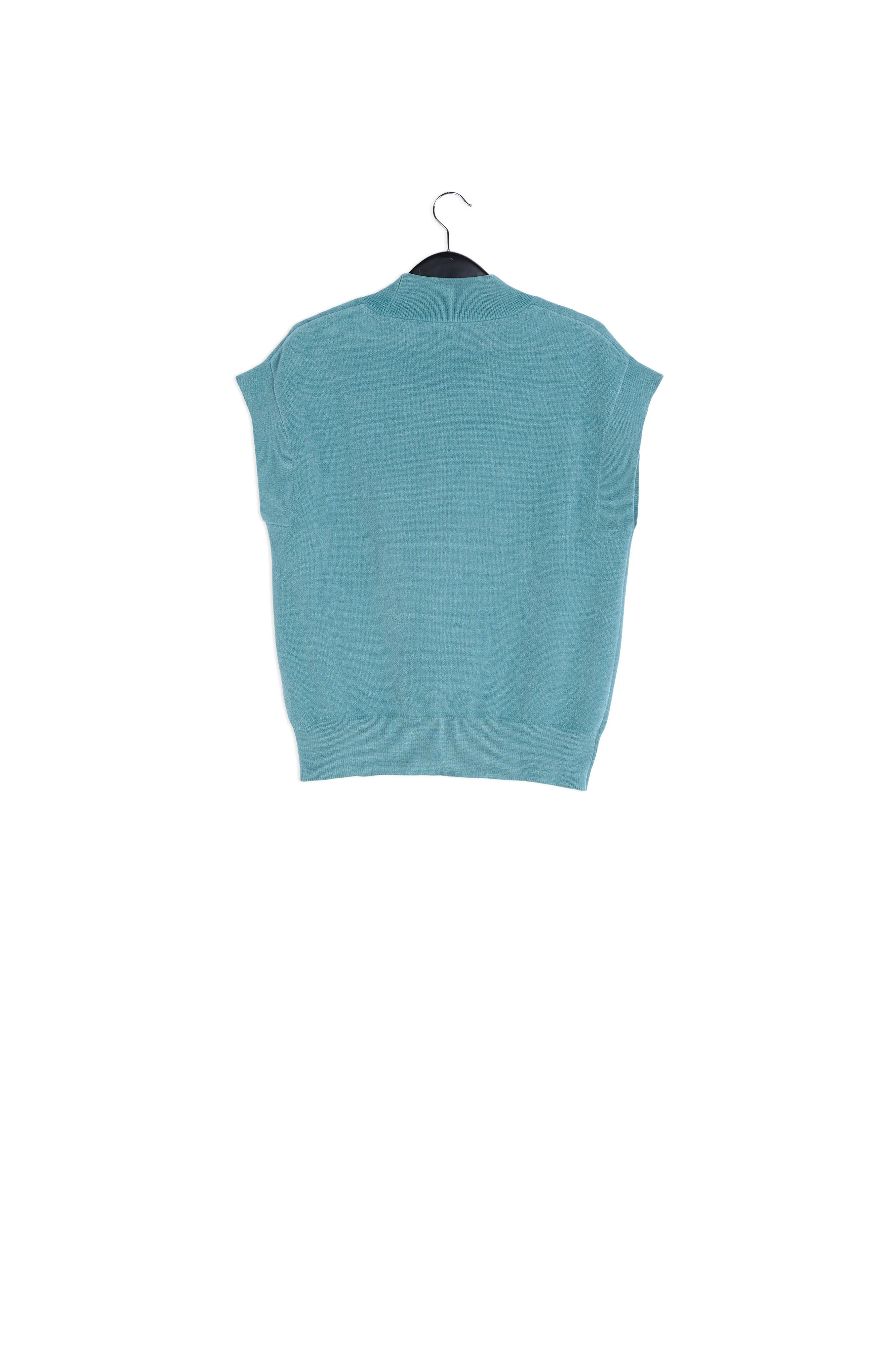Blue V-neck short-sleeved sweater