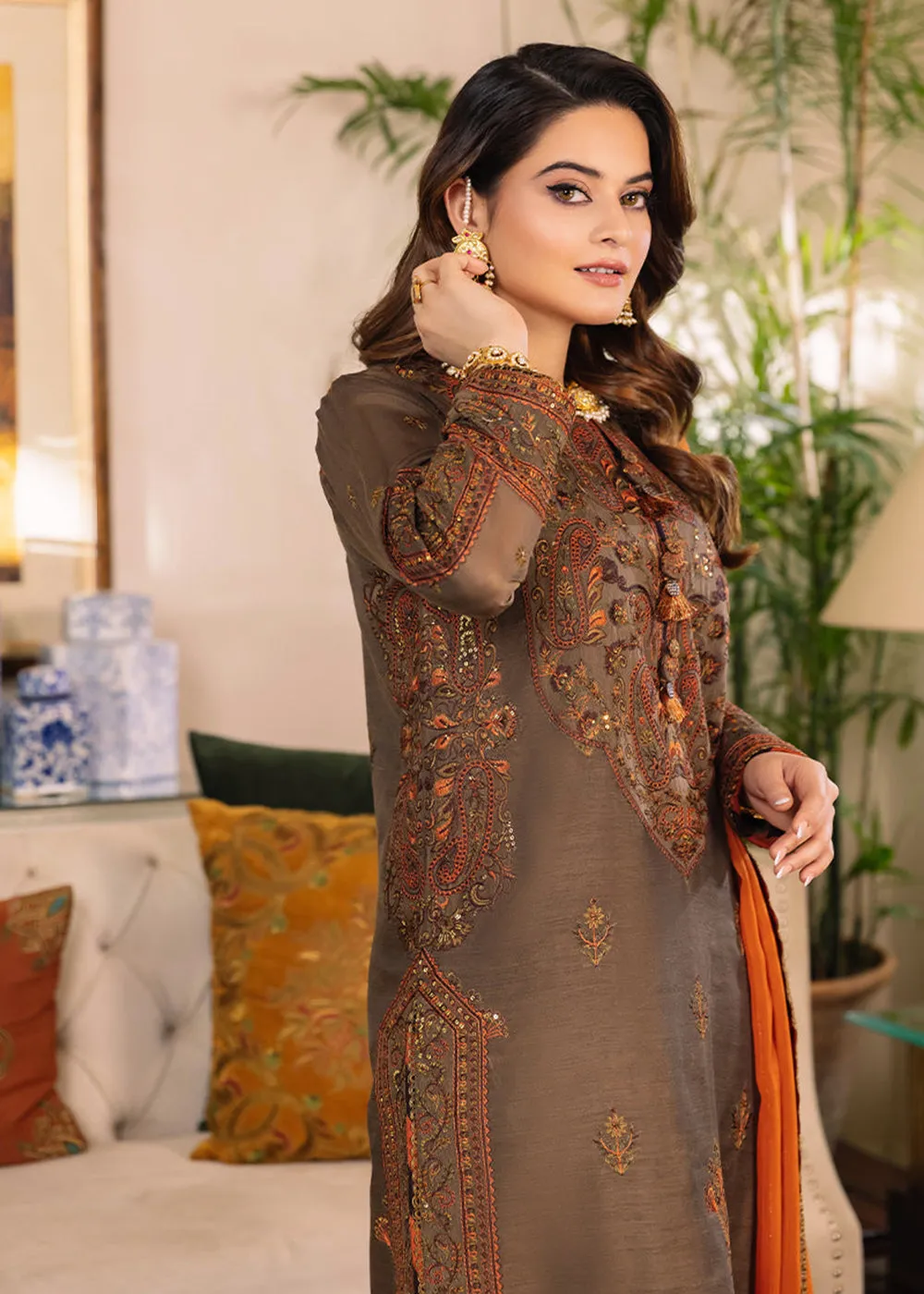 Moss Green Suit - Maahru, Noorie & Meerub '23 by Asim Jofa - AJSM-33
